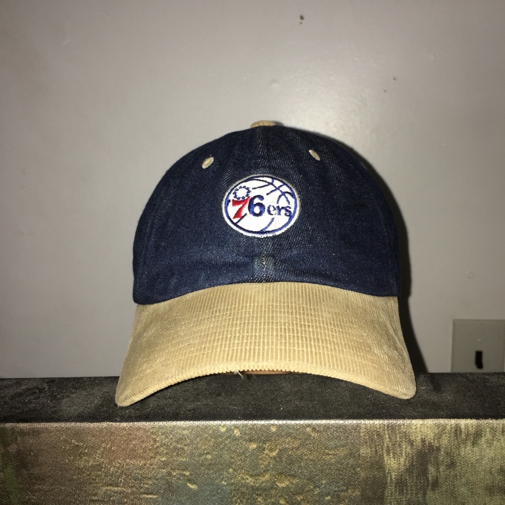Mitchell & Ness Limited Edition 76ers Hat